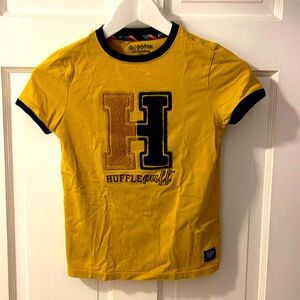 Yellow cotton T-Shirt, Harry Potter Hufflepuff, Marks & Spencer, Size 7-8